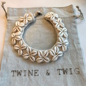 Twine and Twig cowrie collar